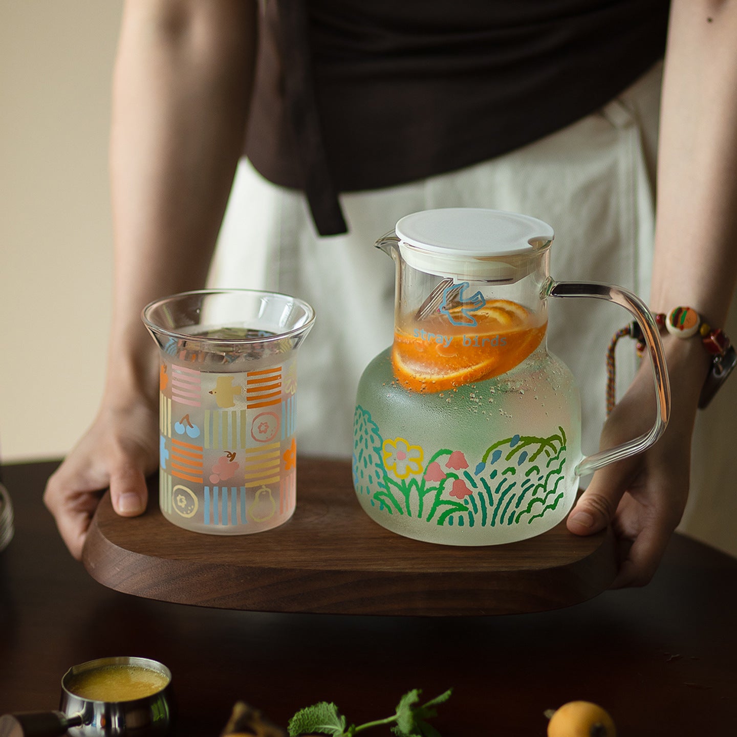 Flying Bird Series High-Borosilicate Glass Water Pitcher - Heat-Resistant Carafe Set