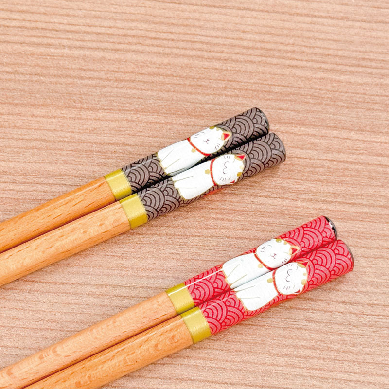 Artisanal Lucky Cat Wooden Chopstick Gift Set - Traditional Japanese Tableware